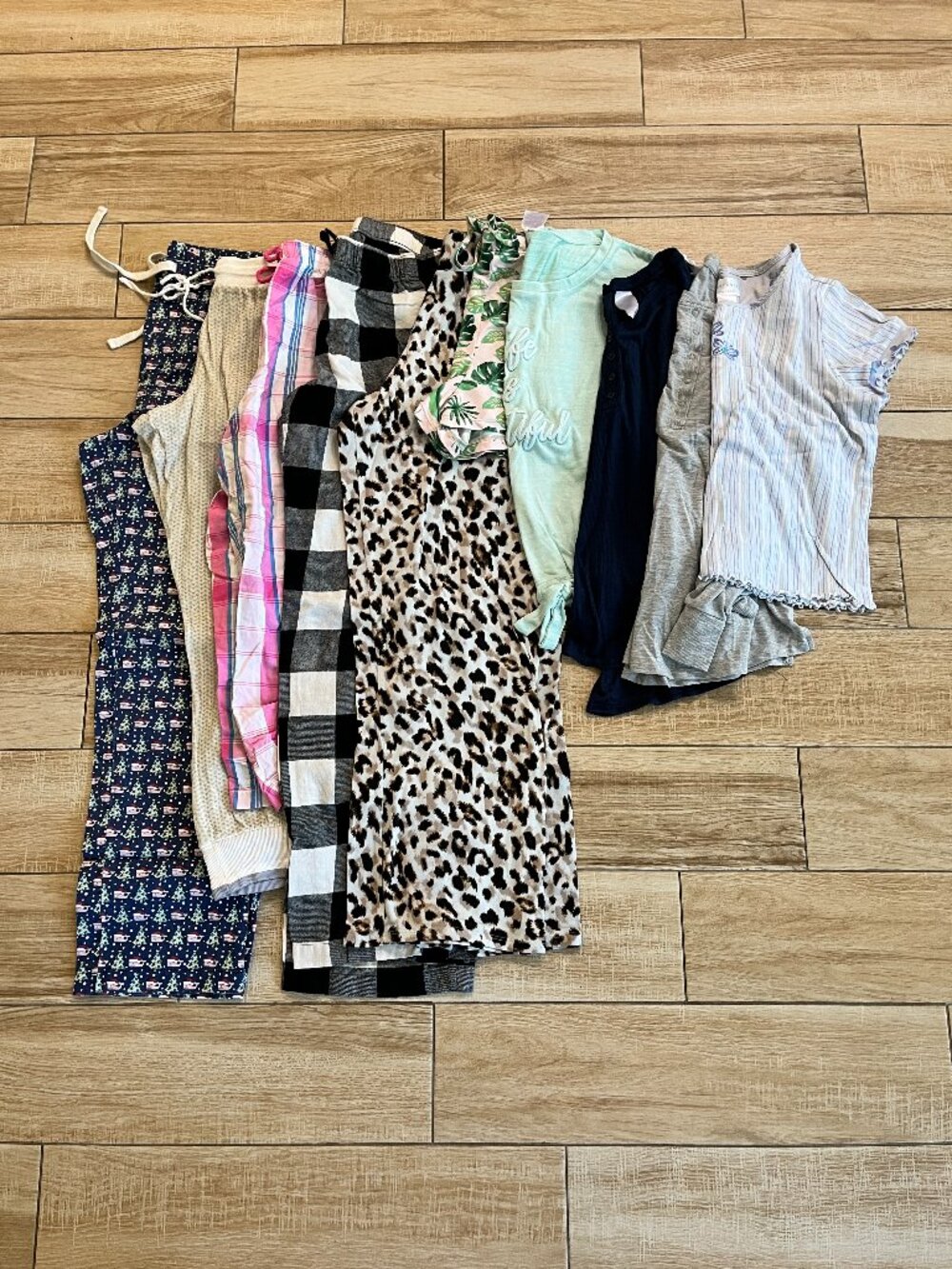 Womens Bundle of 10 Pajama Items - M